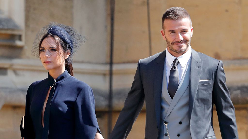 El look de invitada con el que Victoria Beckham se consolidó como icono en la boda de Meghan y Harry