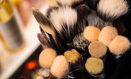 Makeup brushes: Which ones to buy and how to use them