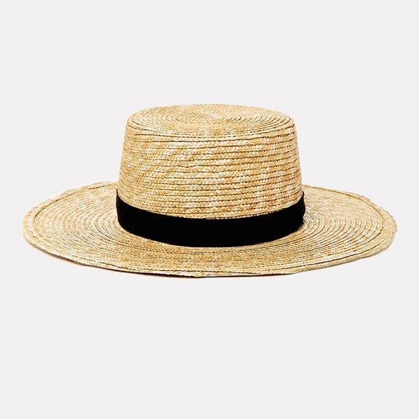 Sombrero con banda negra