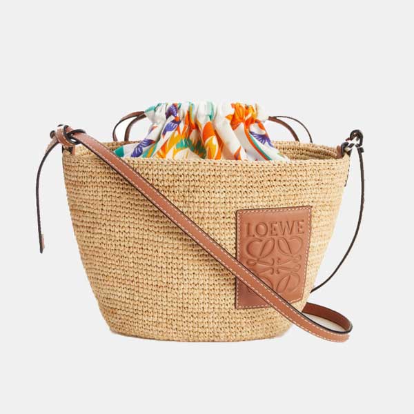 Bolso 'pochette' con bandolera