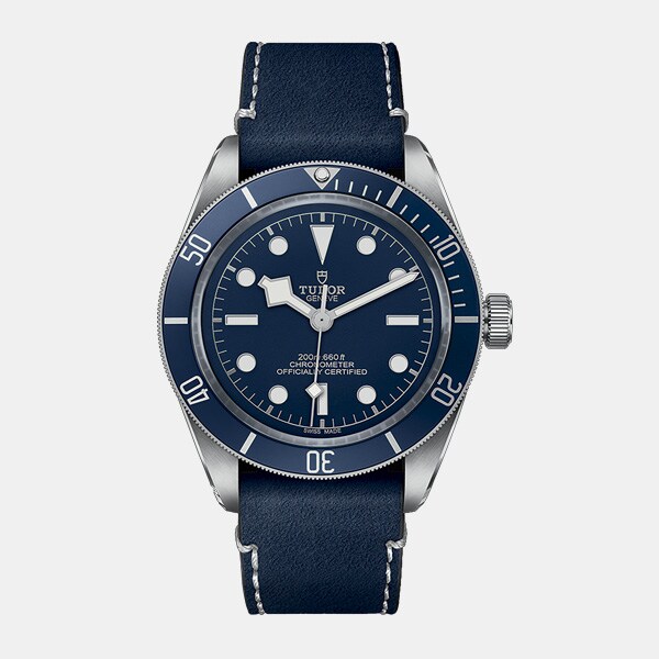 Reloj con correa azul de tacto suave
