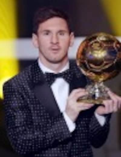 Leo Messi deslumbra con su 'look' en la entrega del Balón de Oro