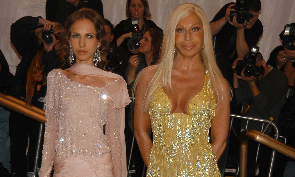 Allegra Versace, hija de Donatella, hereda el 50 % de la firma