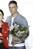 Premios L’Oréal: David Delfín y Alba Galocha, reconocidos como 'los mejores' de esta edición de Mercedes-Benz Fashion Week Madrid