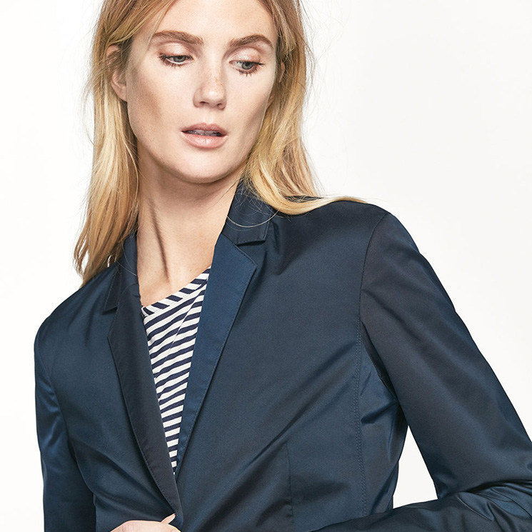 La americana, reina del entretiempo, es el 'must' de Massimo Dutti para esta temporada