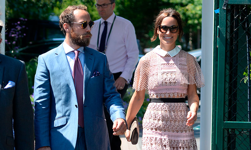 Pippa Middleton enamora con un perfecto 'look' de invitada en Wimbledon