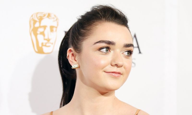 Siete 'looks' de Maisie Williams que podrás lucir en tu día a día
