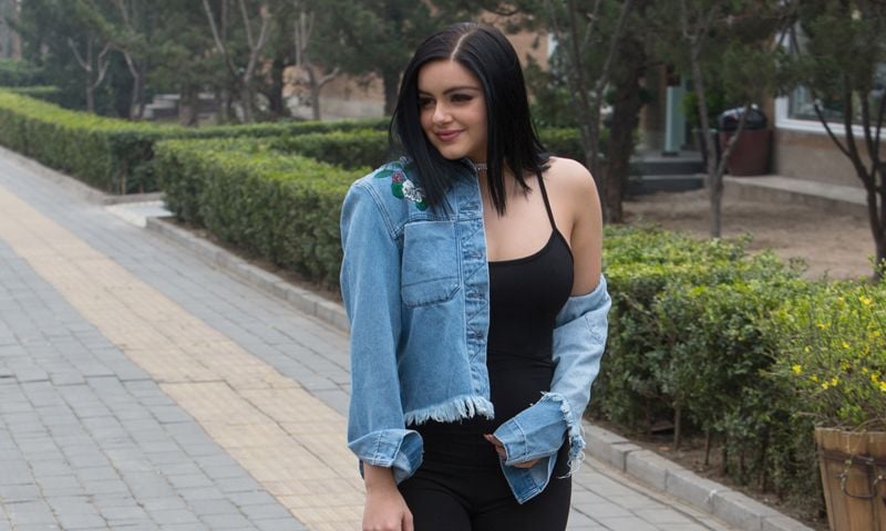 Aprende a amar tus curvas como Ariel Winter y saca todo el partido a tus 'looks'