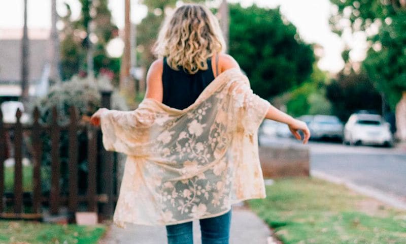 El kimono, la prenda más exótica del entretiempo, por Jennette McCurdy
