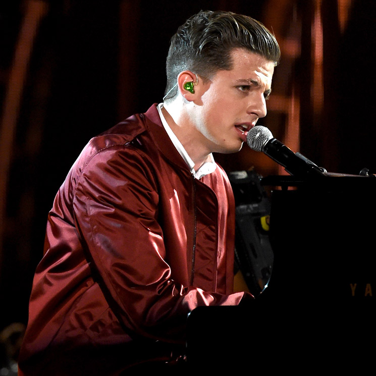 No existe otoño sin cazadora 'bomber', palabra de Charlie Puth