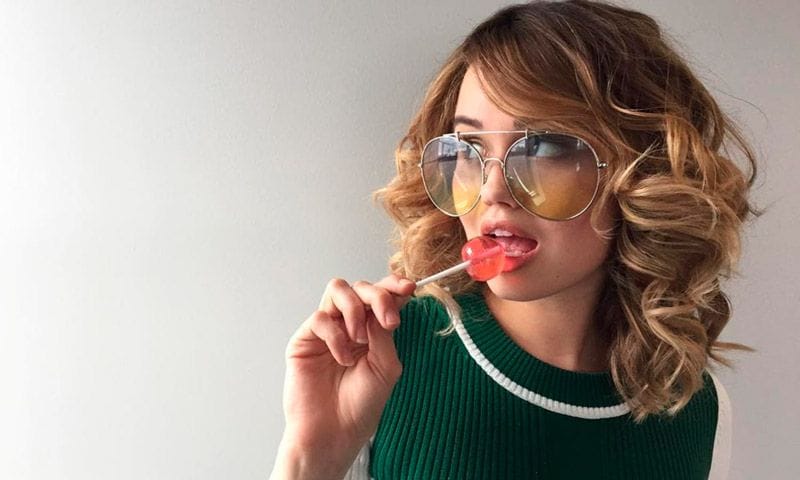 ¡Ni graduadas ni de sol! Las gafas del otoño vienen en 'technicolor'