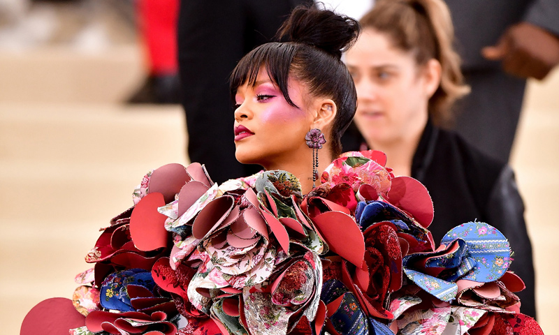 Un repaso a los ‘looks’ más explosivos que ha lucido Rihanna en la MET Gala