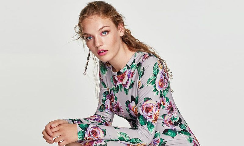 Diez vestidos de Zara (por menos de 10 euros) que comprar hoy y llevar incluso en verano