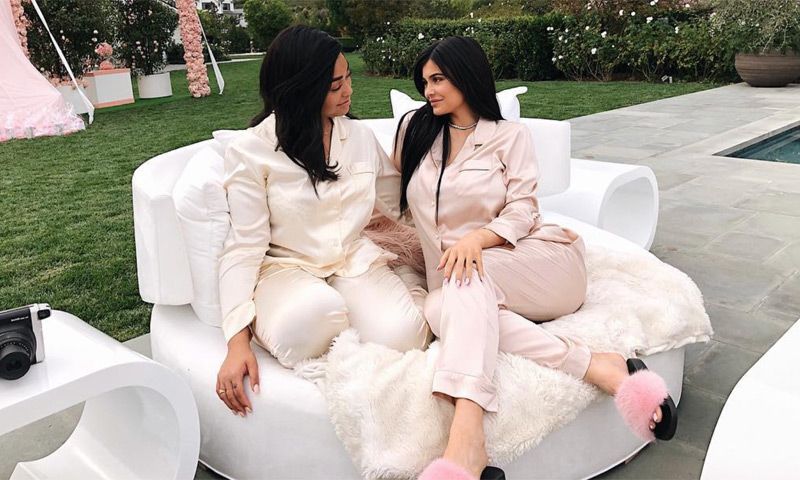 Shopping: El vídeo del bebé de Kylie nos descubre su armario premamá