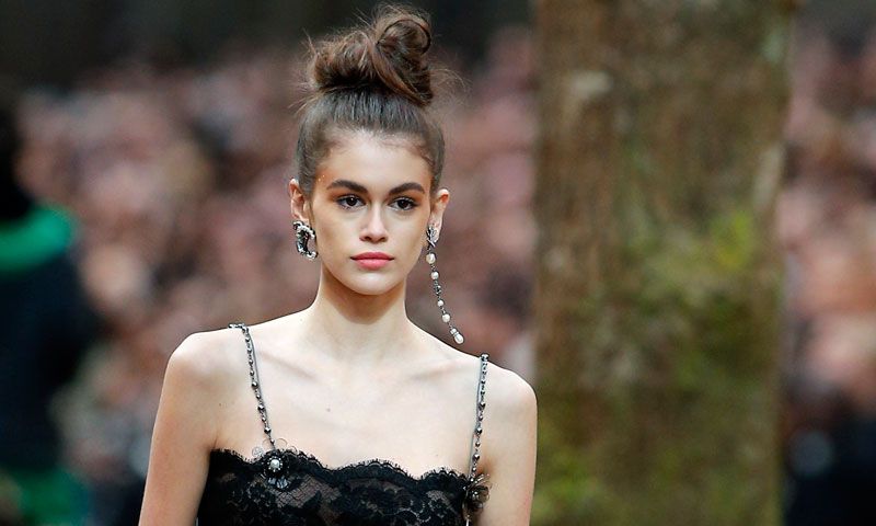 Kaia Gerber, musa de Chanel y del objetivo de Karl Lagerfeld