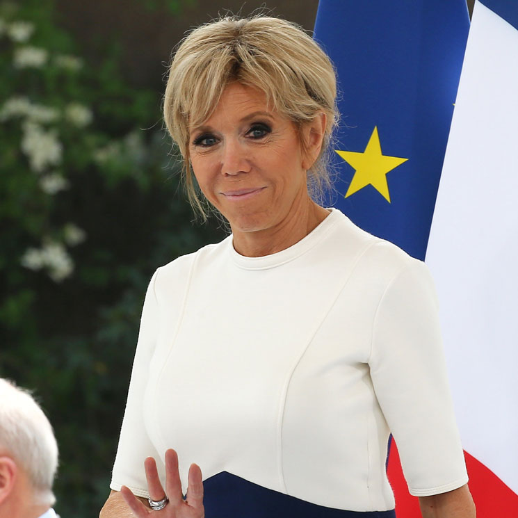 El perfecto 'working denim' de Brigitte Macron
