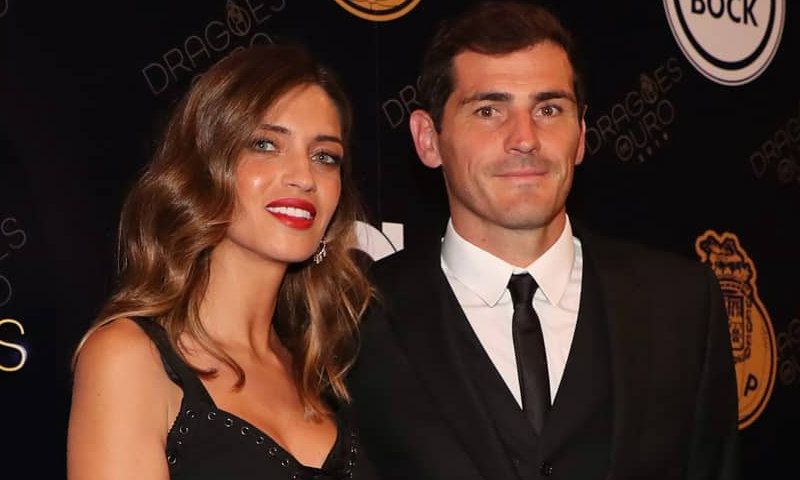 Sara Carbonero celebra el éxito de Iker Casillas con un vestido sirena