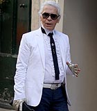 Karl Lagerfeld, de vacaciones