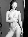 ‘Making of’: Megan Fox desnuda su perfecta anatomía para Emporio Armani Underwear