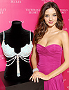 Miranda Kerr nos presenta la 'joya' del próximo desfile de Victoria's Secret