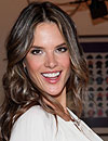 Alessandra Ambrosio da a luz un niño. ¿Sabes su nombre?