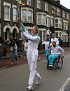 Natalia Vodianova, portadora de la antorcha olímpica durante el día inaugural de los Juegos Paralímpicos 2012