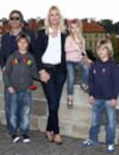 Valeria Mazza disfruta de la ciudad de Praga en compañía de su familia