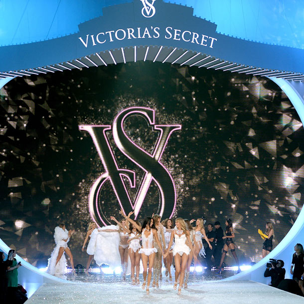 El Victoria's Secret Fashion Show vuelve a Nueva York para celebrar su 20º aniversario 
