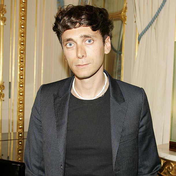 Hedi Slimane abandona Saint Laurent