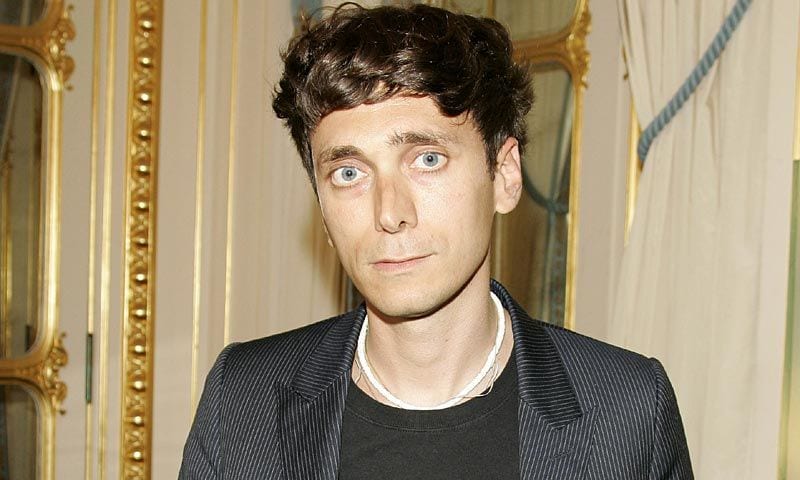 Hedi Slimane abandona Saint Laurent