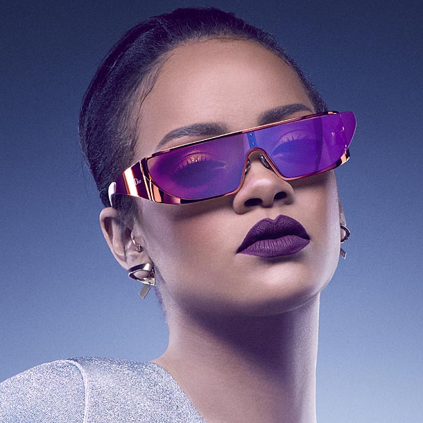 Rihanna, ahora, diseñadora de Dior (y ¡ya luce sus diseños!)