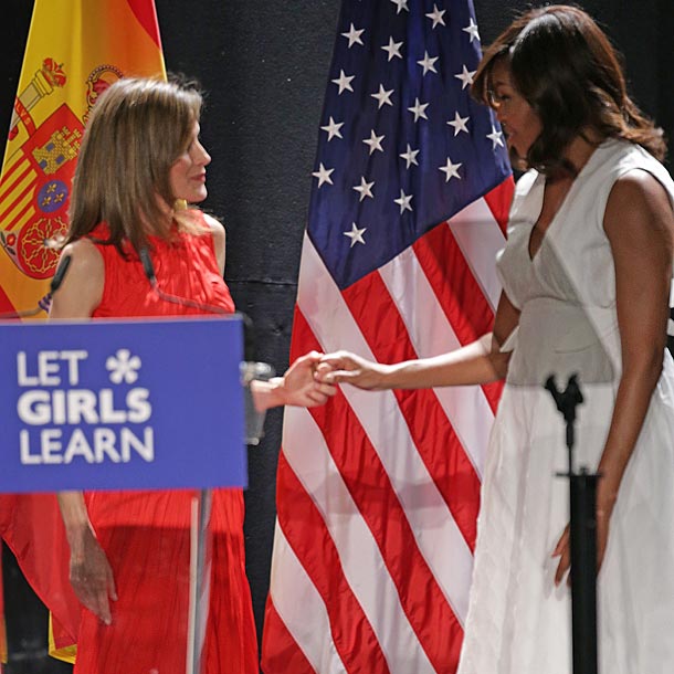 'Welcome Mrs. Obama!' La Primera Dama estadounidense hace un guiño a la moda española