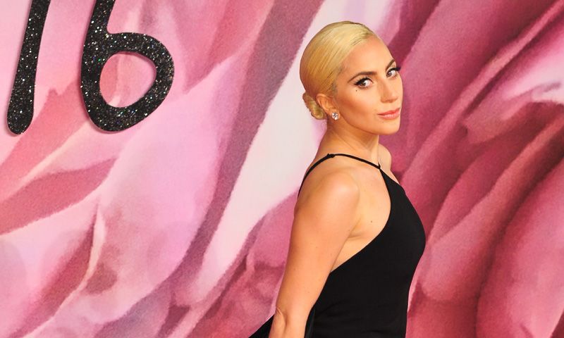 Las invitadas más elegantes a la gala Fashion Awards 2016