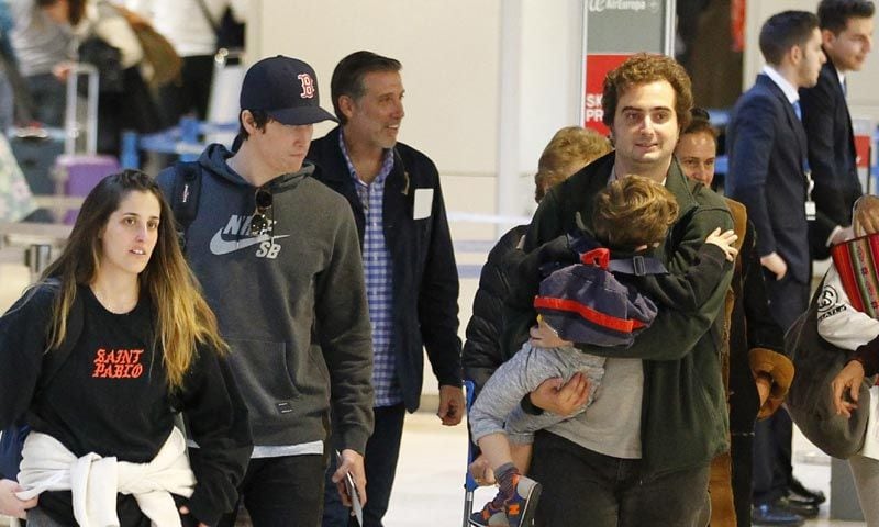 Su madre, sus hijos, su nieto... Emilio Aragón, una familia numerosa de vacaciones