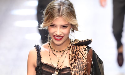 Nuevo 'fichaje' en Dolce & Gabbana: Michelle Salas, 'youtuber' de HOLA!4u, debuta sobre la pasarela