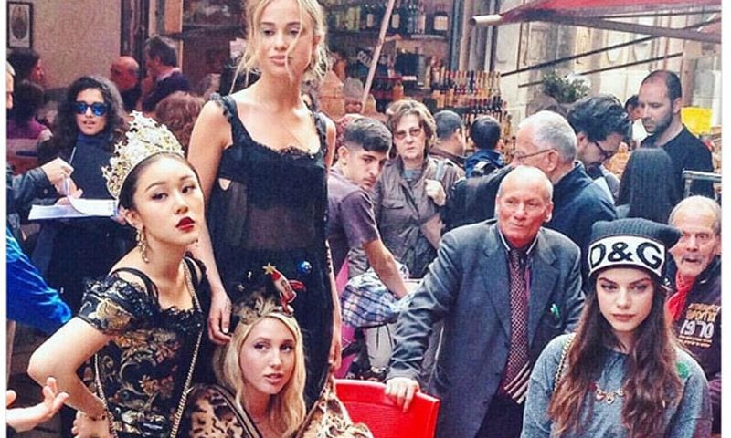 En esta foto hay dos 'princesas', ¿las reconoces?