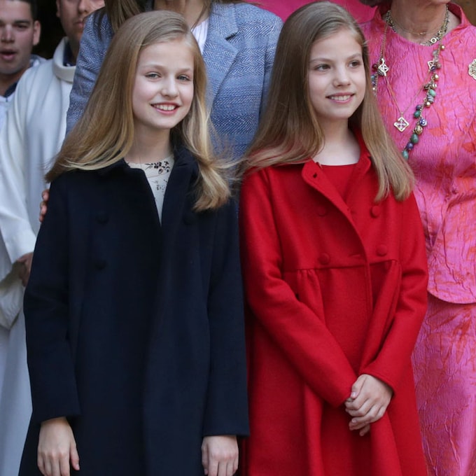 Los 'looks' de la reina Letizia, la princesa Leonor y la infanta Sofía, al detalle