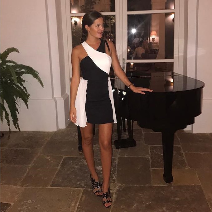 El misterio del vestido de Malena Costa que ha triunfado en Instagram 