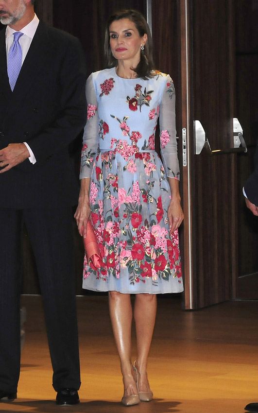 5 claves con las que la Reina ha versionado el vestido de Nicole Kidman