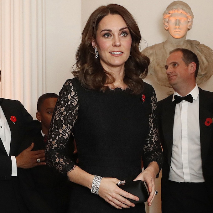Dos embarazos y un mismo vestido: la duquesa de Cambridge recicla su look de noche