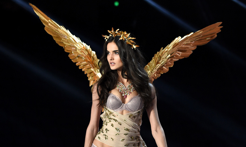 ¡Sorpresa! Blanca Padilla, la primera española en llevar las alas de Victoria´s Secret