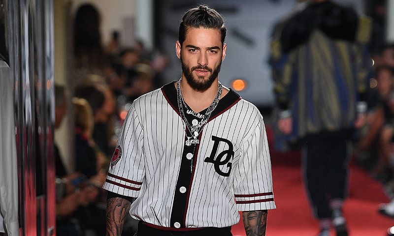 Maluma hace historia al desfilar para Dolce & Gabbana... ¡con sorpresa incluida!