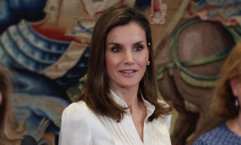 Ni 'palazzo' ni 'capri', así es el nuevo pantalón de la reina Letizia