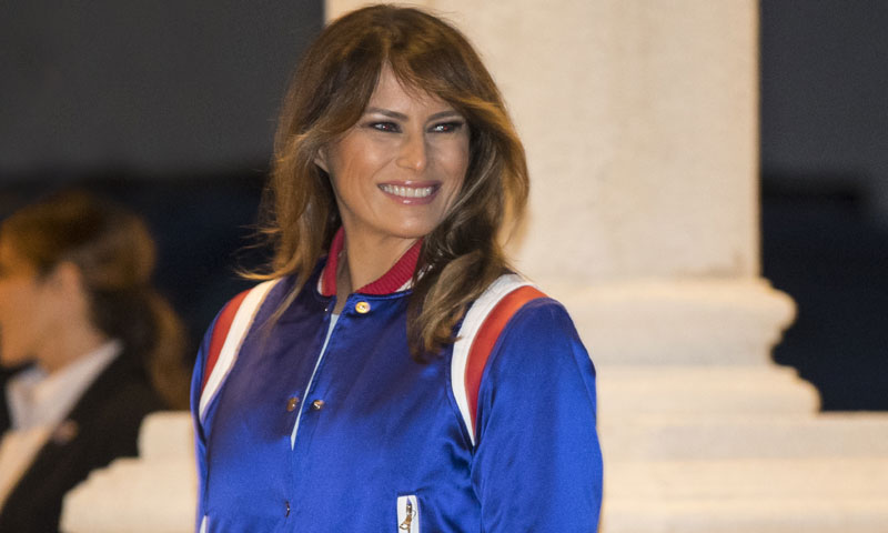 Melania Trump invierte más de 2.300 € en ropa para ver la Super Bowl