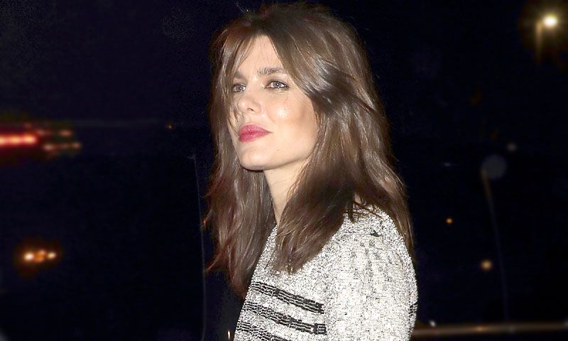 Carlota Casiraghi y los tacones de alfombra roja que no esperabas ver en una princesa