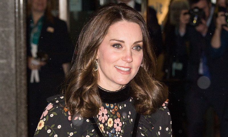 Tras su encuentro con Meghan Markle, nuevo look a debate de la Duquesa de Cambridge
