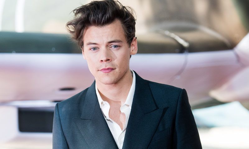 Tras los pasos de Beyoncé y Miley Cyrus, Harry Styles se viste de Palomo Spain