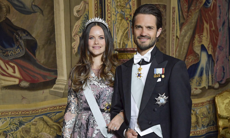 Sofia de Suecia se inspira en su look de boda en la cuenta atrás de su aniversario