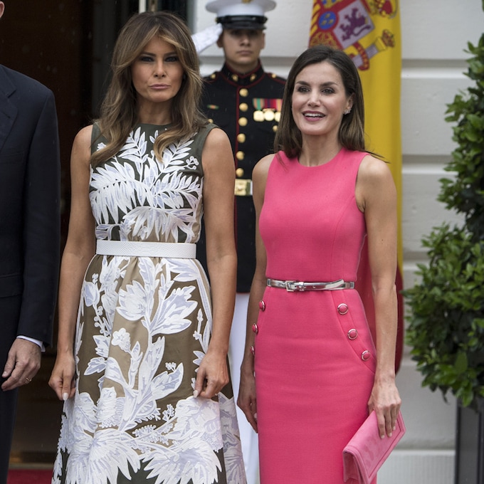 ¿Homenaje o casualidad? La Reina elige un vestido que ya llevó Melania Trump