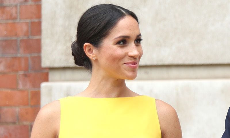Meghan Markle arriesga: las revelaciones de su look de verano en su última aparición